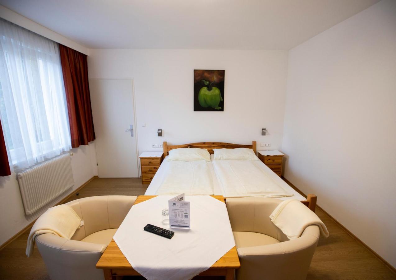 Hotel-Gasthof Martinek Baden bei Wien Zewnętrze zdjęcie